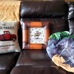 WINCHESTER Western Horse Rider CLOCK